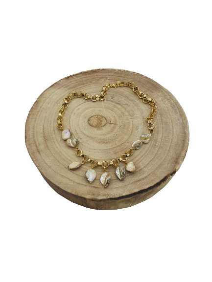 Collares